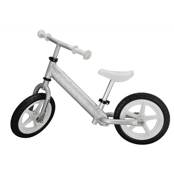 學步車